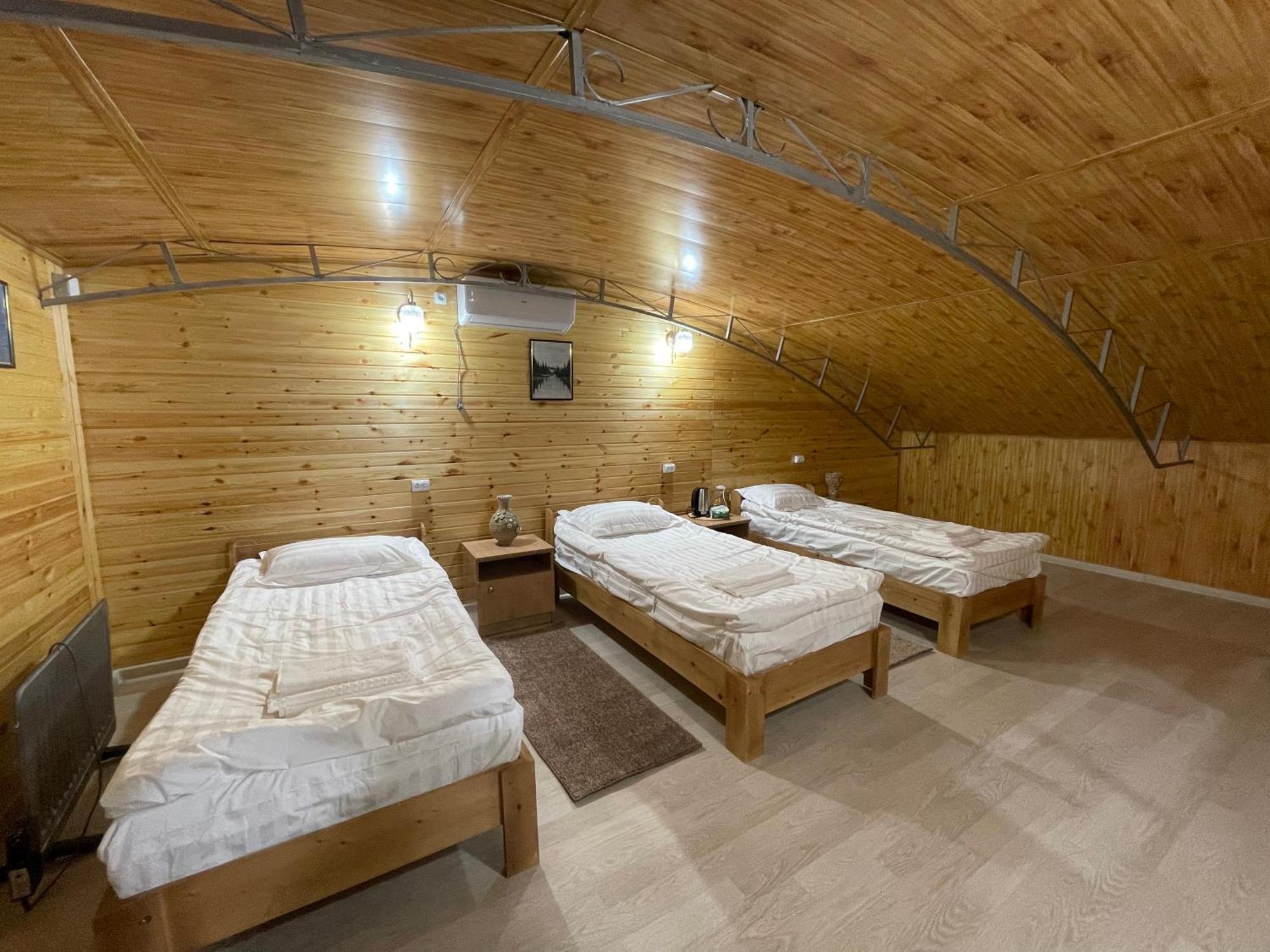 Guest House Amirhan Bokonbayevo Экстерьер фото